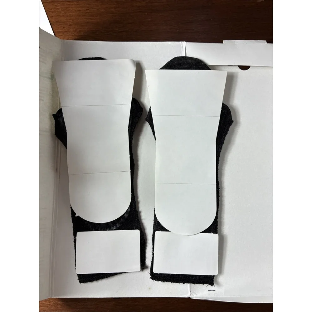 2 Gekks Shoe Liners  Sz Large Grips Inside  Comfort Odor Control Silver Coated